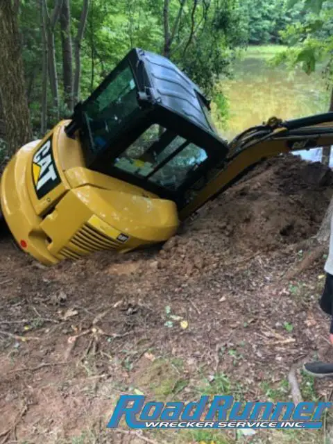 HEAVY TOWING EXCAVATOR RECOVERY 3 1