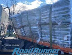 SEMI TOWING LEESBURG