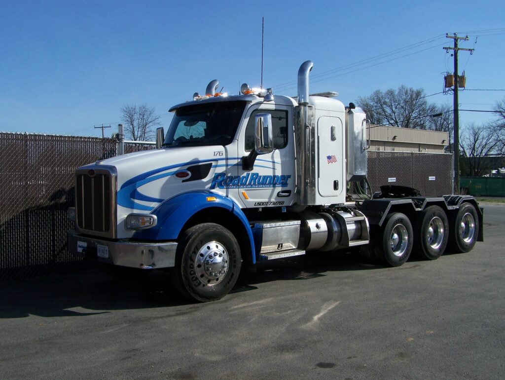 road runner wrecker service heavy duty towing 176