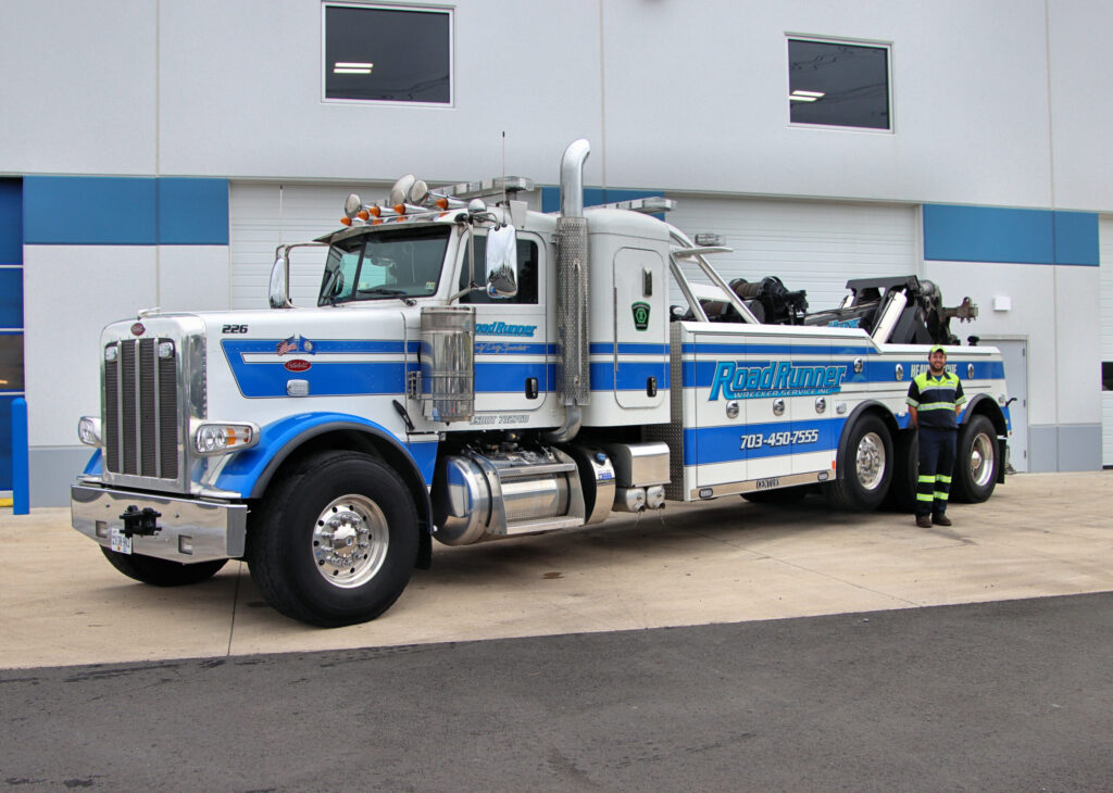 road runner wrecker service heavy duty towing 2022 05 26 08 2