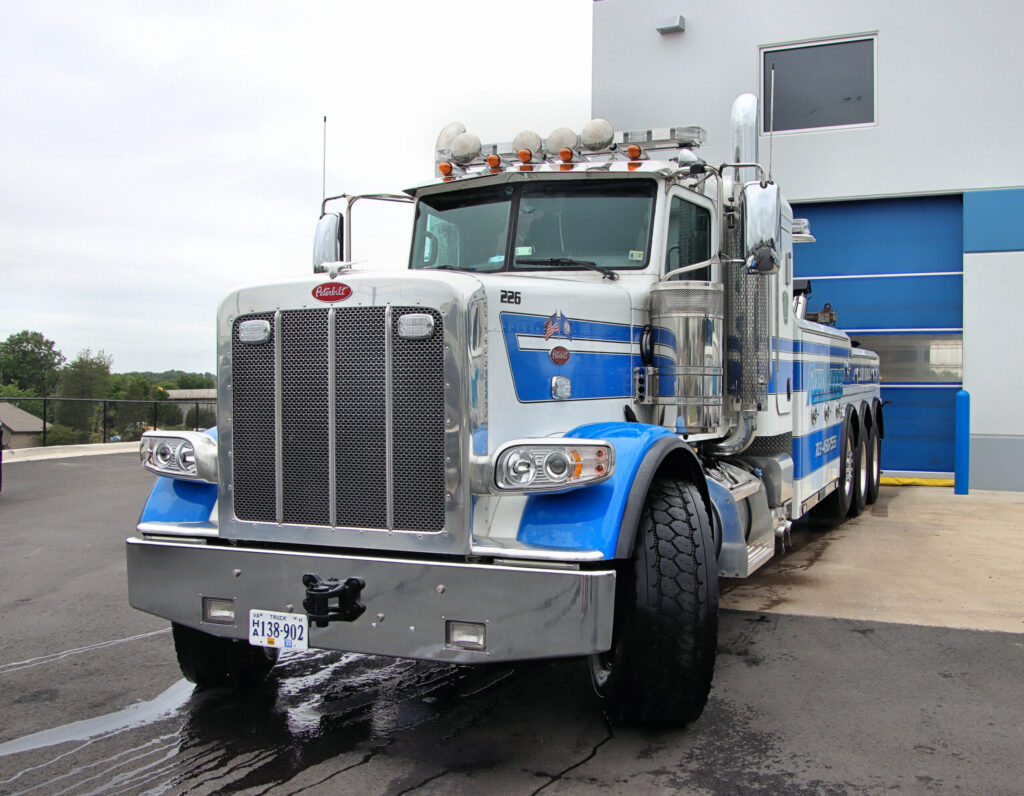 road runner wrecker service heavy duty towing 2022 05 26 09 1