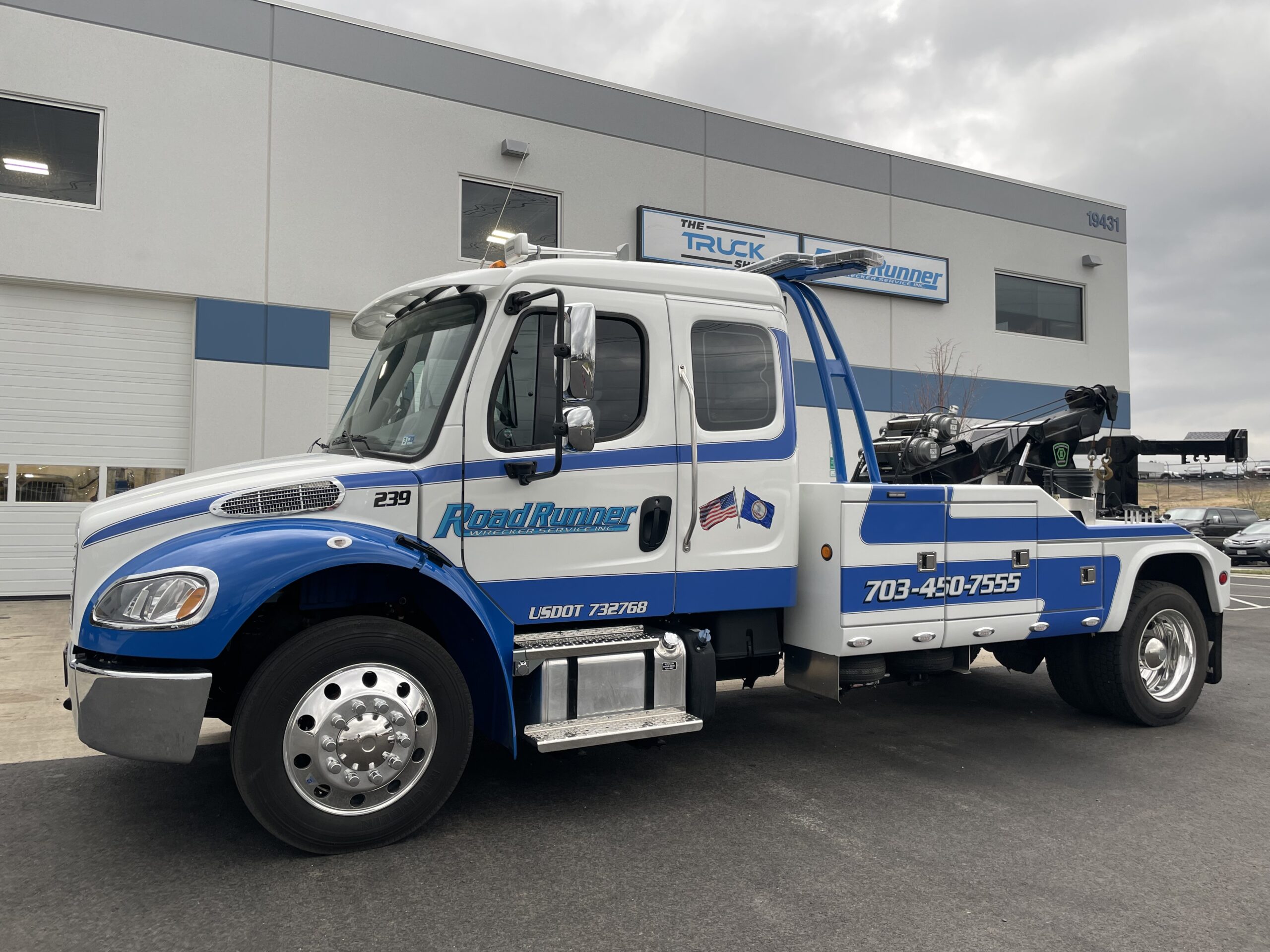 road runner wrecker service light duty towing IMG 5685