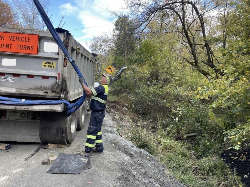 Leesburg overturned dump truck recovery