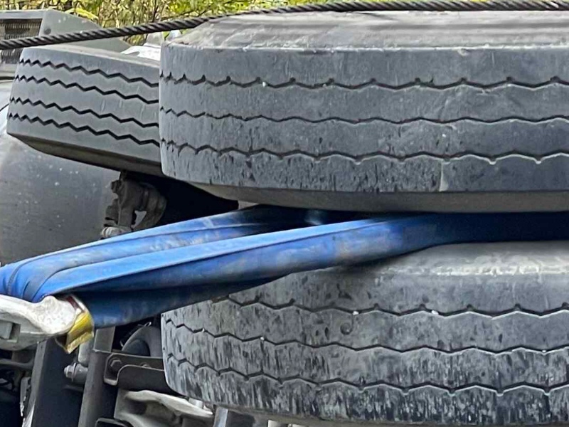 Improve driving performance by maintaining the right tire pressure